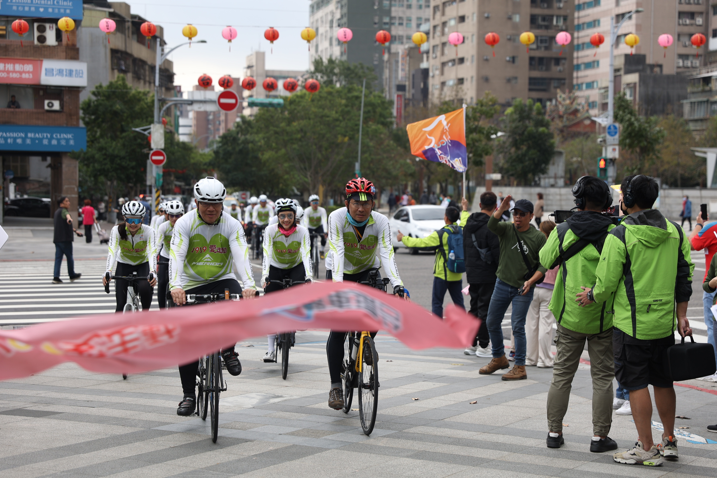 車隊抵達終點。(中華基督教救助協會提供)